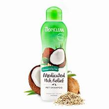 Tropiclean Pet shampoo Oatmeal and Tea tree. For dandruff, dry and itchy skin 355ml