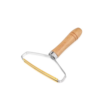 رول لإزالة الشعر - مقبض خشبي